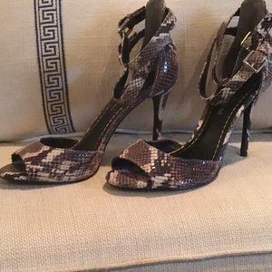 Enzo Angiolini Ankle Strap Stiletto Heels faux snake skin 4”